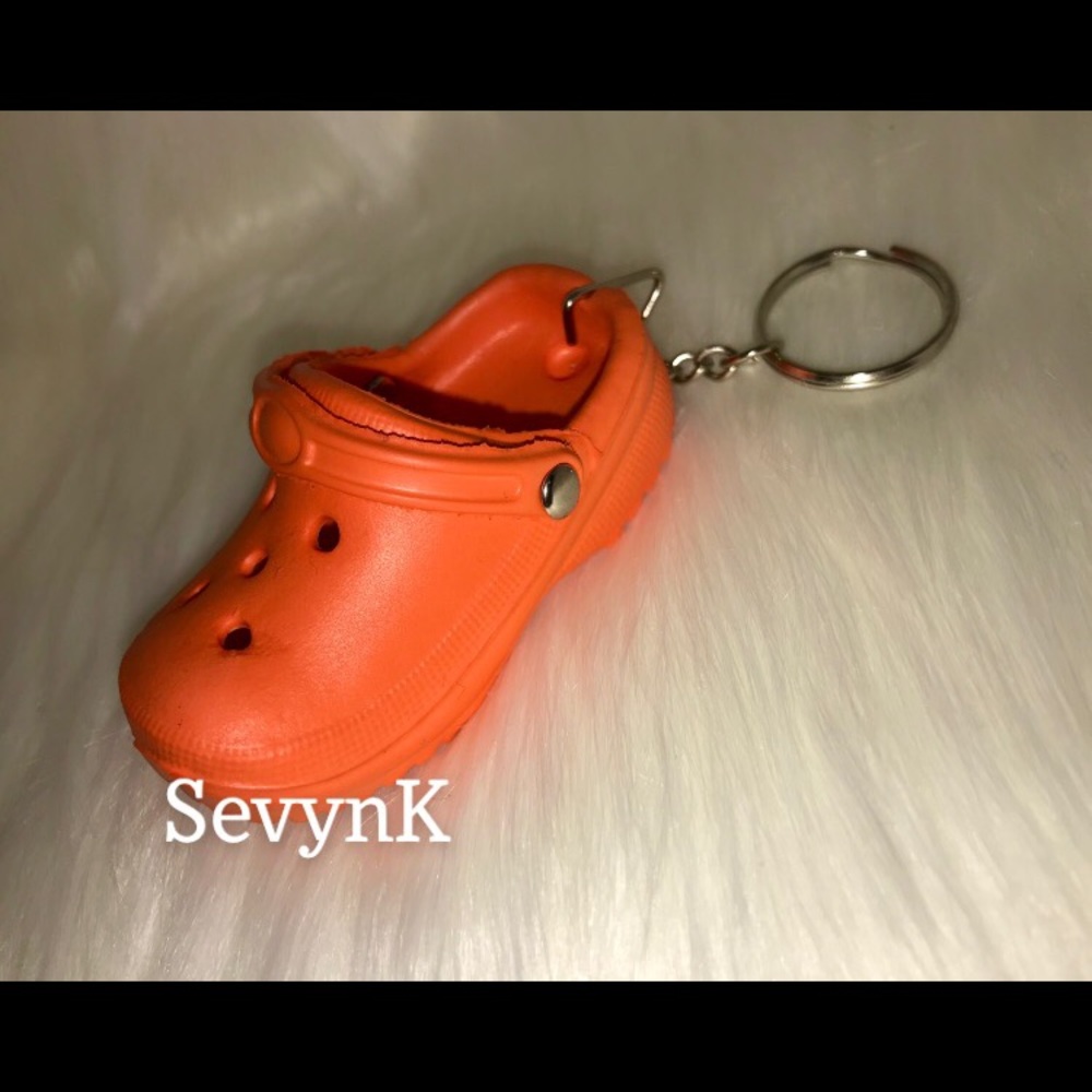 mini croc keychains - Picture 3 of 4